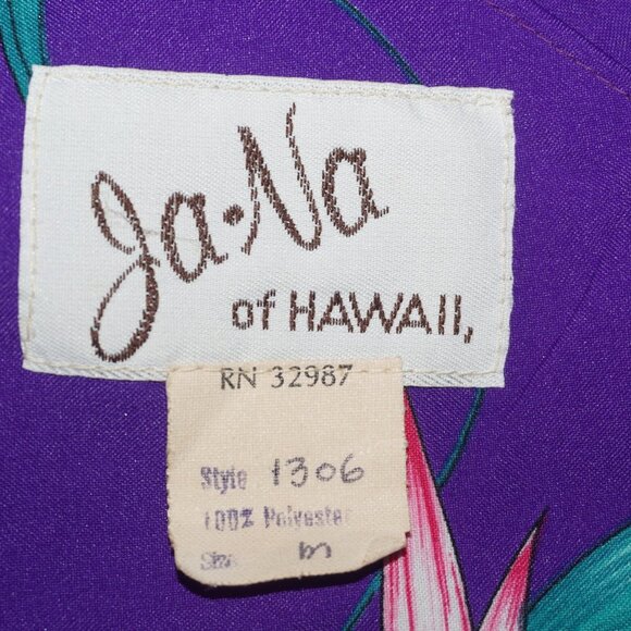 Vintage 70s Hawaiian Floral Wrap Dress - Picture 4 of 5